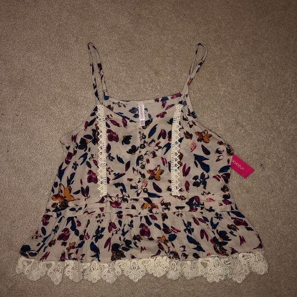 Never worn before floral loose tank top - Picture 1 of 3